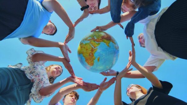 Come si può parlare di guerra e di pace nelle scuole? Cominciamo dal costruire una Semantica della Pace